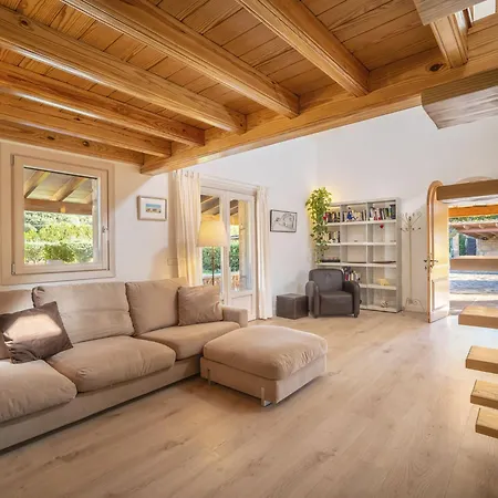 Vins By Interhome